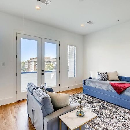 4 Story Home Mins To Downtown Houston With City Views Exteriör bild